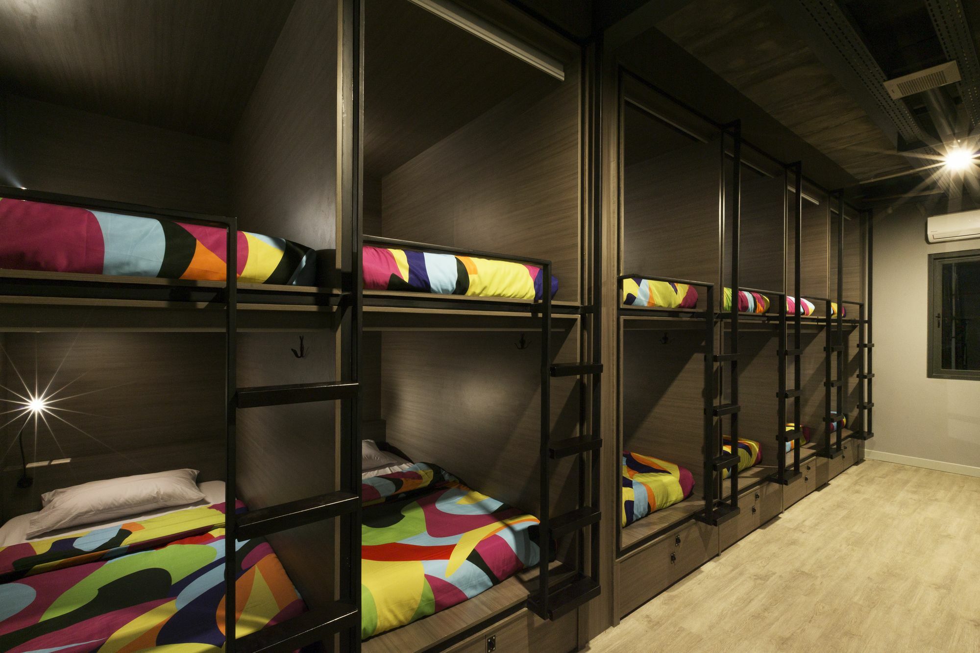 Nomad Hostel Kemang Jakarta Exterior photo